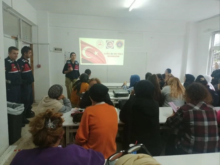 At&ouml;lyede &ccedil;alışan kadınlara KADES anlatıldı
