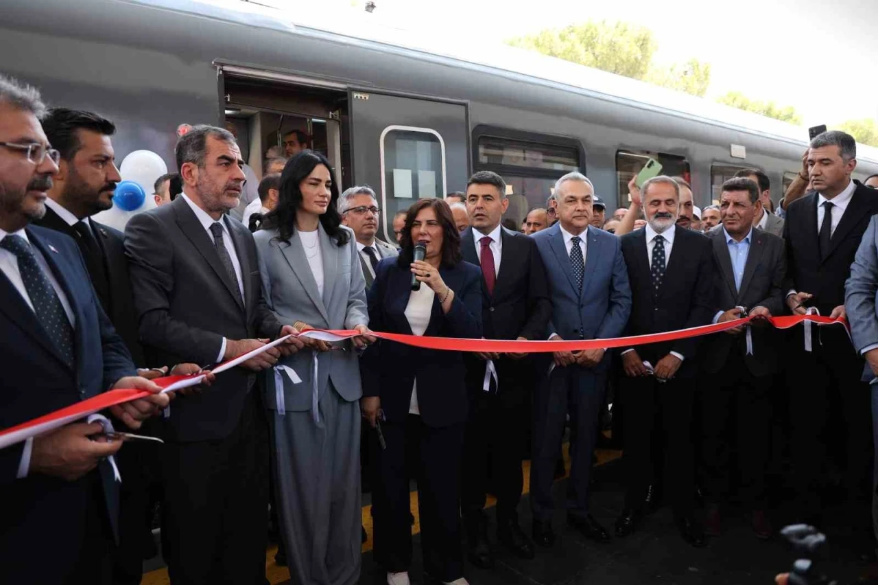 AYBAN banliy&ouml; hattı hizmete a&ccedil;ıldı
