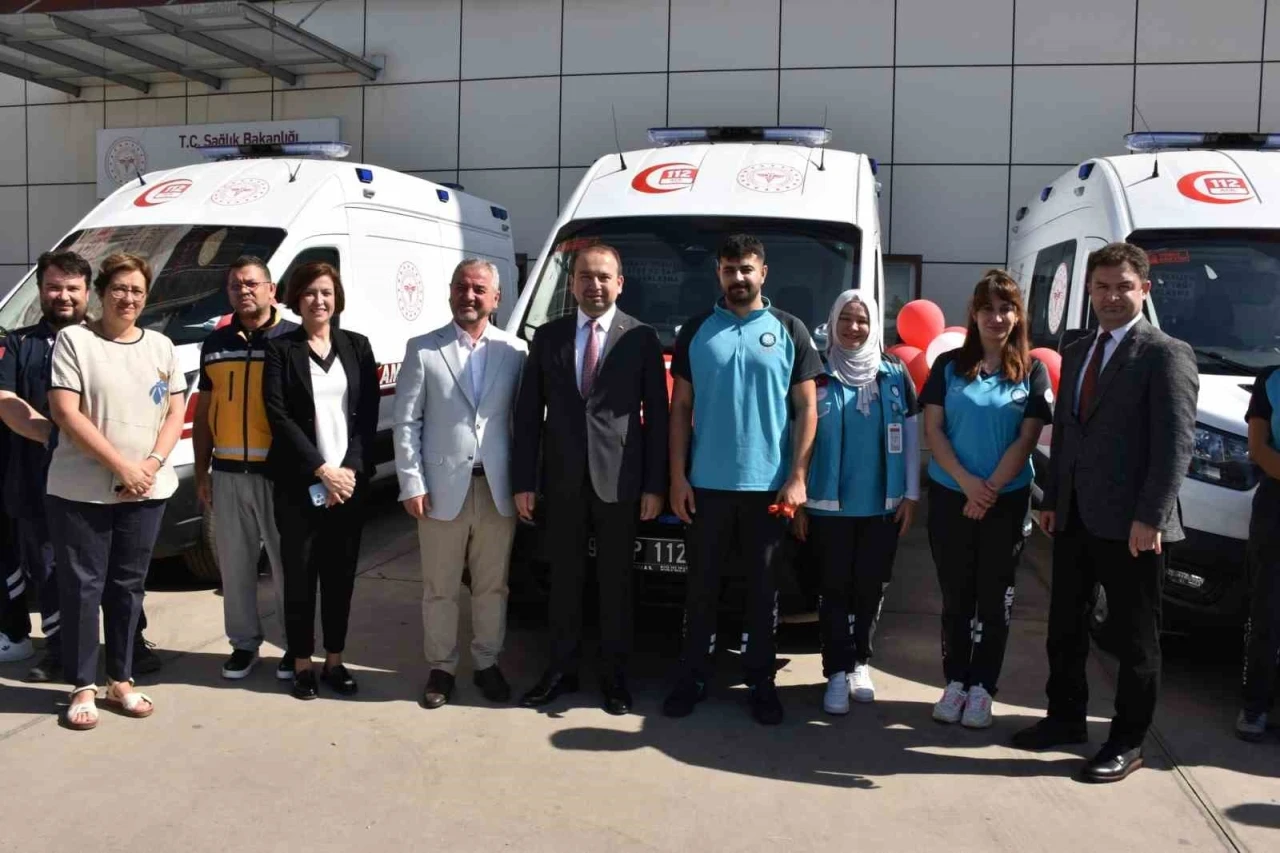 Aydın’da 3 yeni ambulans sağlık filosuna katıldı

