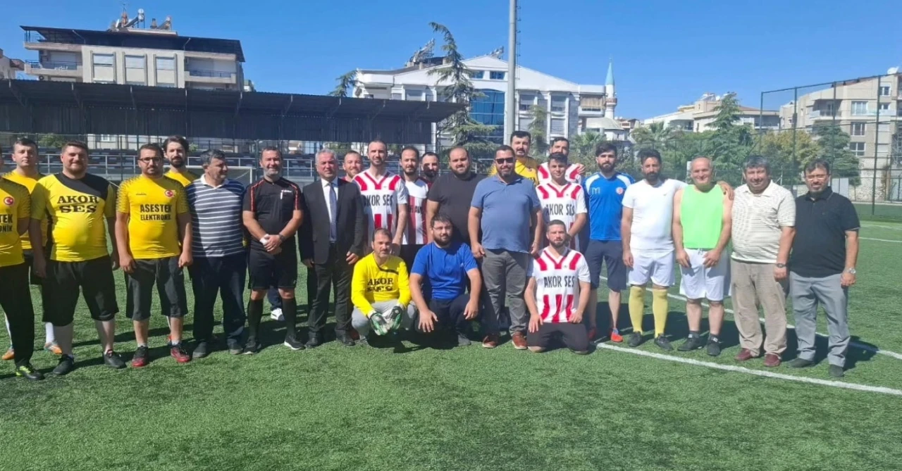 Aydın’da imamlar yeşil sahada buluştu
