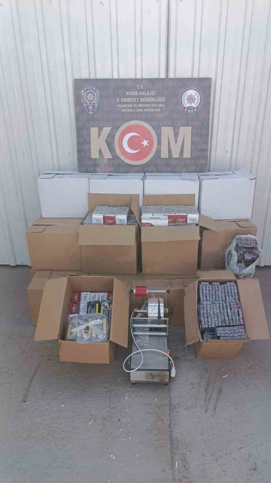 Aydın’da kaçak sigara operasyonu: 260 bin dolu makaron ele geçirildi
