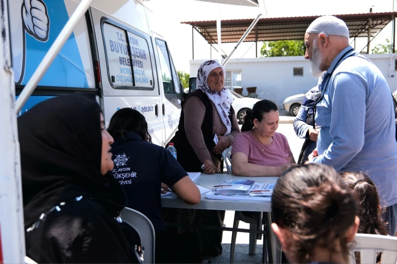 Aydın&rsquo;da mobil diş klinikleri vatandaşların ayağına gidiyor
