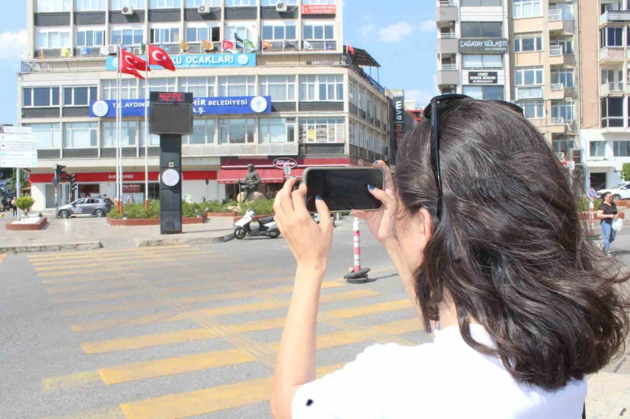 Aydın’da sıcaklar aniden  yükseldi, termometre 42 dereceyi g