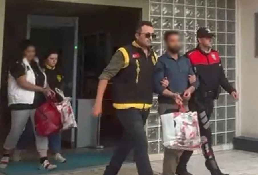 Aydın’da toplamda 48 yıl hapis cezası bulunan iki firari yakalandı
