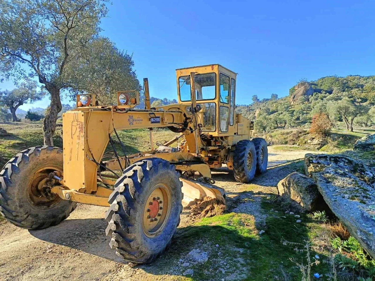 Aydın&rsquo;ın ulaşım altyapısı B&uuml;y&uuml;kşehir Belediyesi ile g&uuml;&ccedil;leniyor
