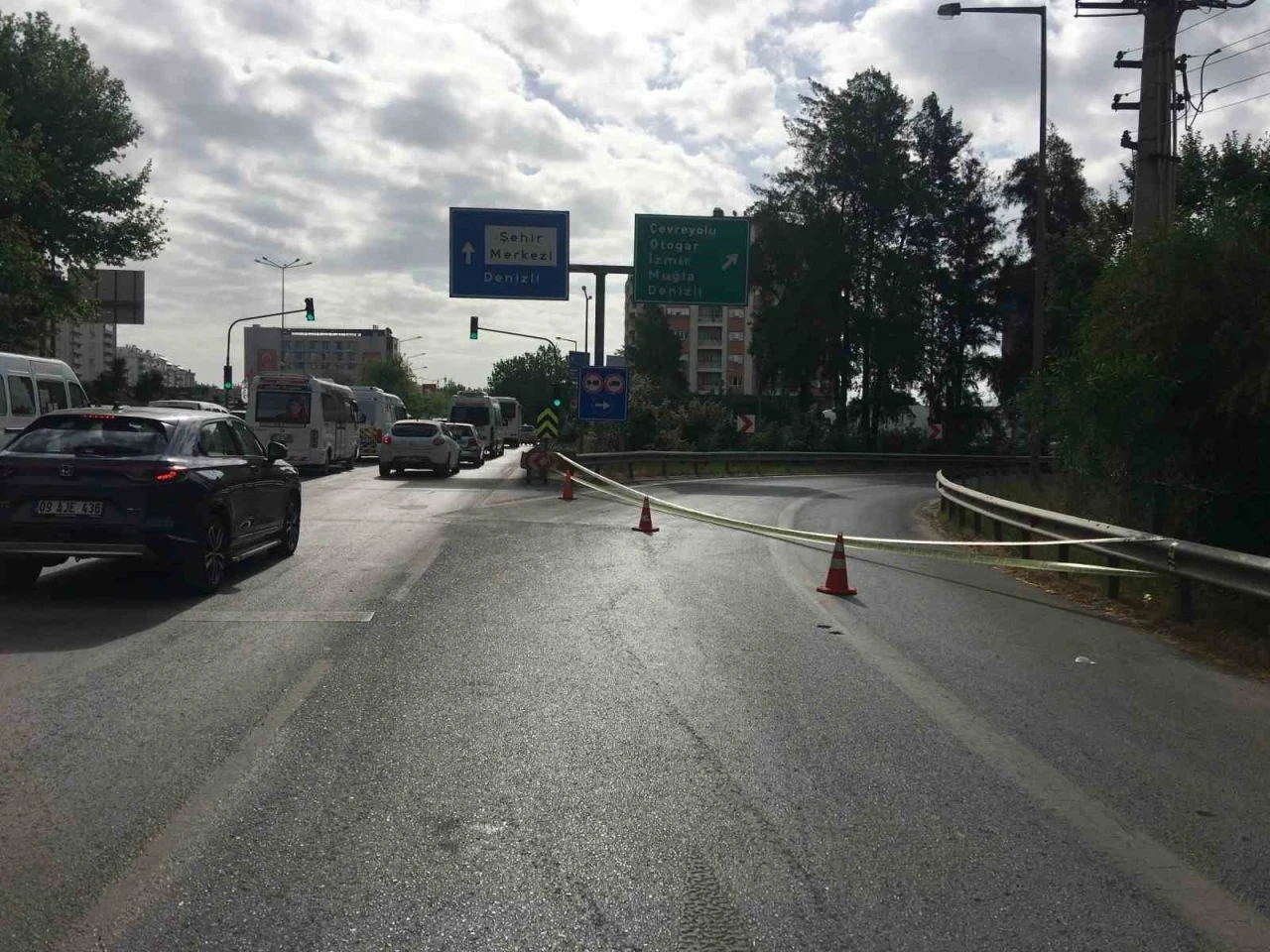Aydın-İzmir Otoyolu trafiğe kapatıldı
