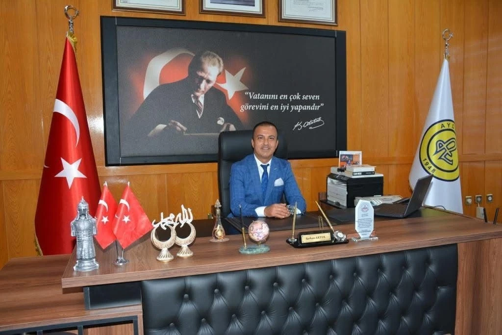Aydın Lisesi M&uuml;d&uuml;r&uuml; Akyol, Yenipazar&rsquo;a atandı
