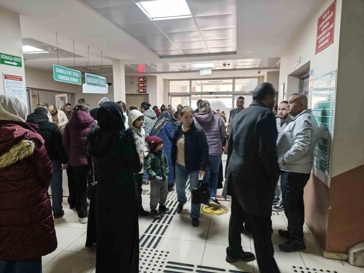 Aydın soğuğa dayanamadı, vatandaşlar hastaneye akın etti
