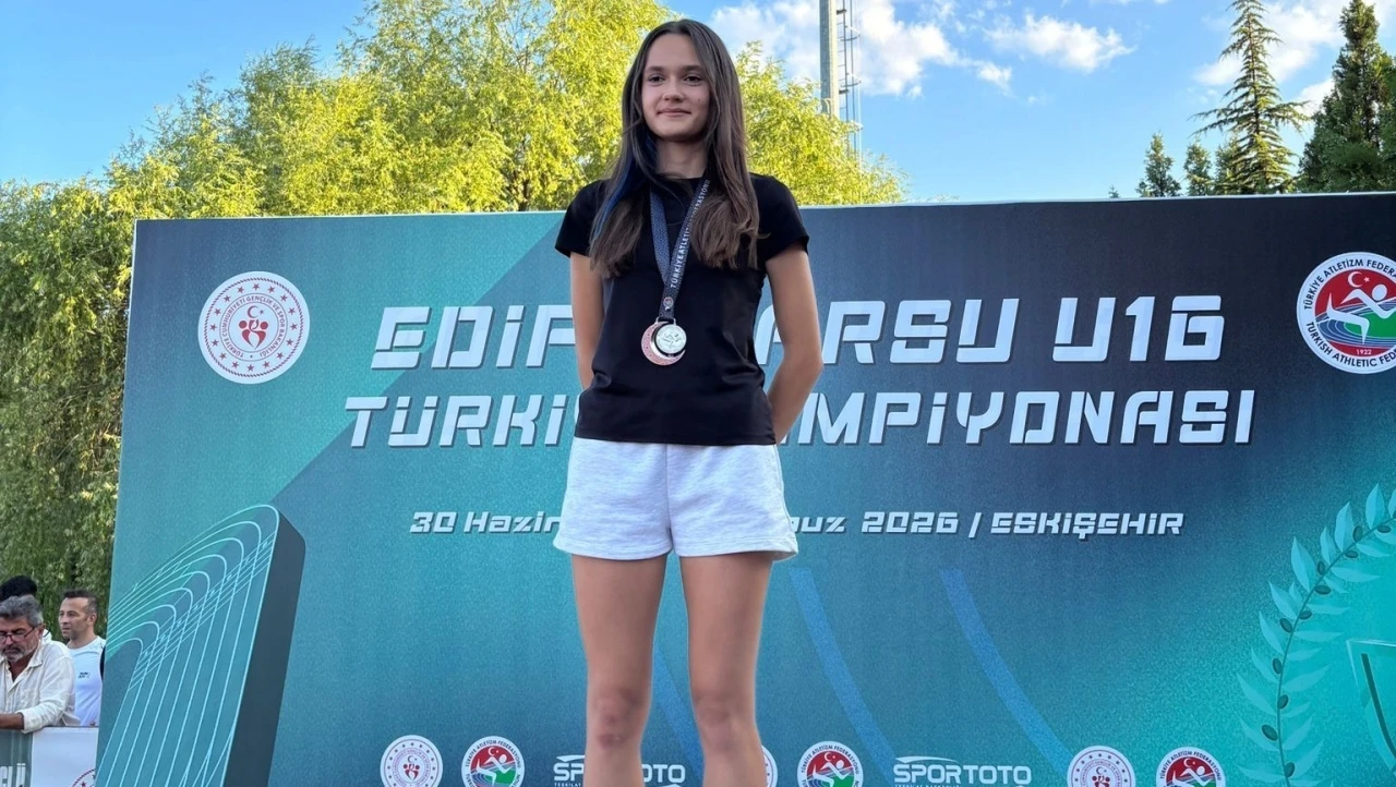 Aydınlı atlet T&uuml;rkiye ikincisi oldu
