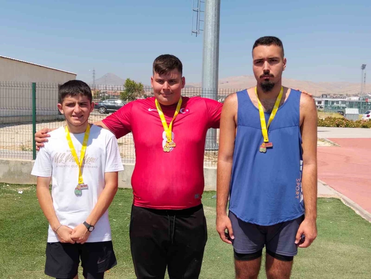 Aydınlı özel sporcular şampiyonada dikkat çekti
