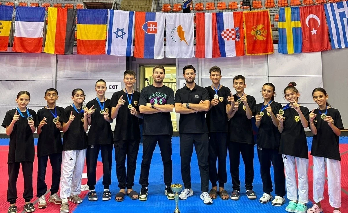 Aydınlı sporcular şampiyonluk kupasını Türkiye’ye getirdi
