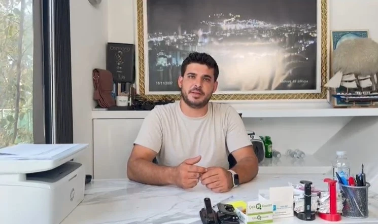 Ayılar arı kovanlarını par&ccedil;aladı, kontrole giden &uuml;retici neye uğradığını şaşırdı
