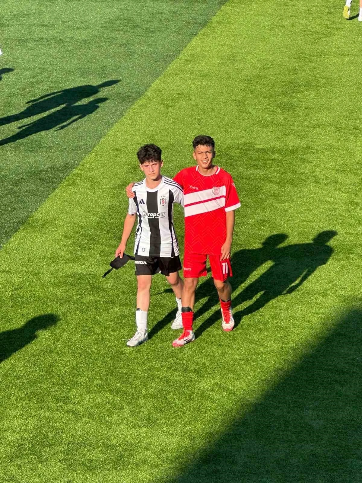Aynı altyapıda yetişen sporcular rakip oldu, kulüp gururla karşıladı
