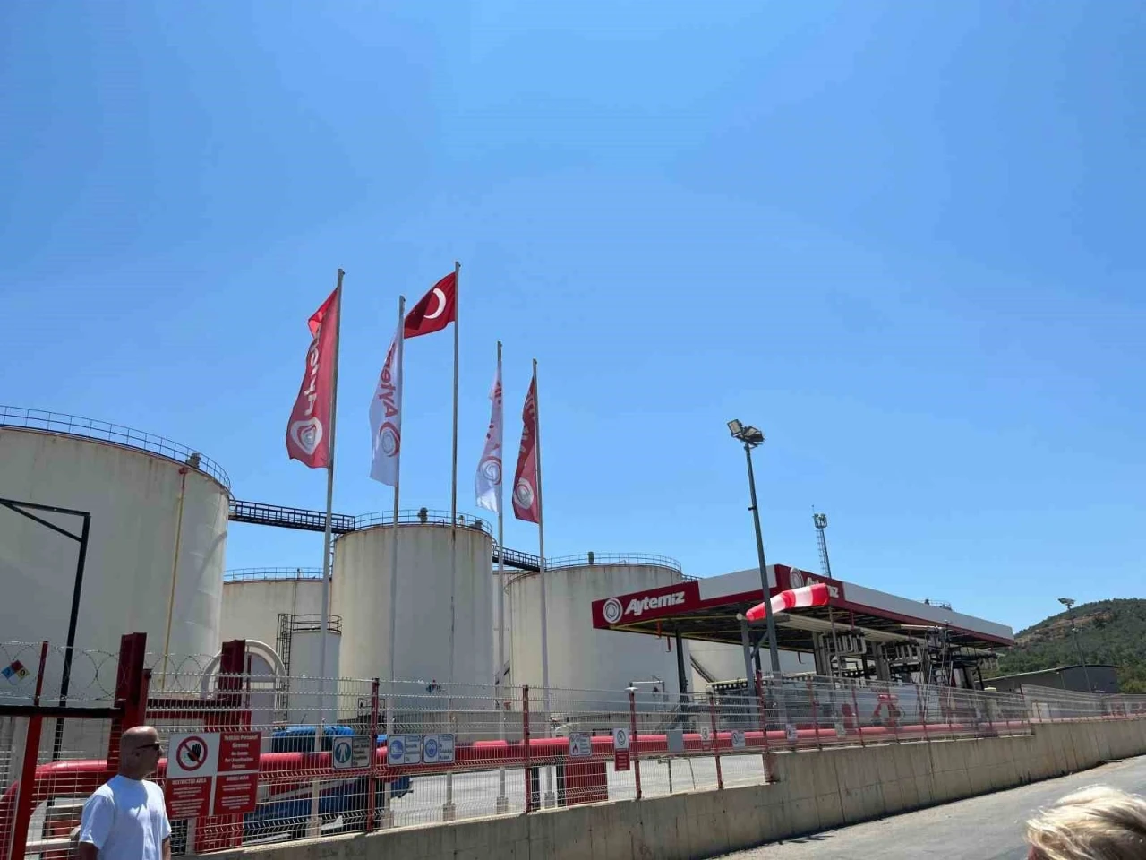 Aytemiz Alanya akaryakıt depolama tesisine tepki
