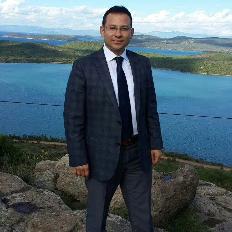 Ayvalık&rsquo;ın sevilen başsavcısı Metin Tokel İzmir Cumhuriyet Başsavcı vekilliğine atandı
