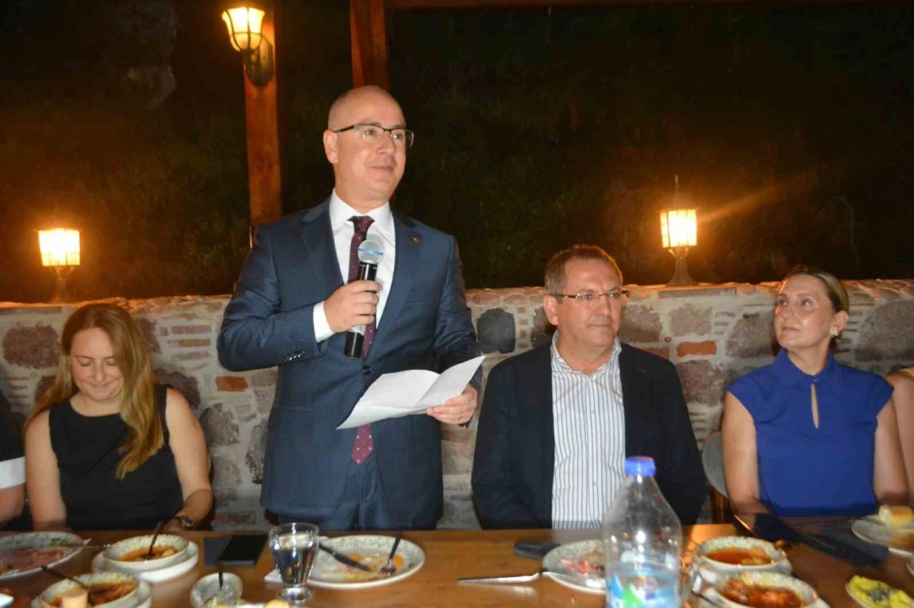 Ayvalık Kaymakamı Hasan Yaman&rsquo;a duygusal veda
