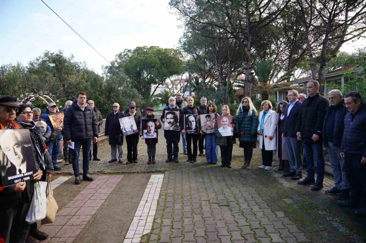 Ayvalık&rsquo;ta Uğur Mumcu unutulmadı
