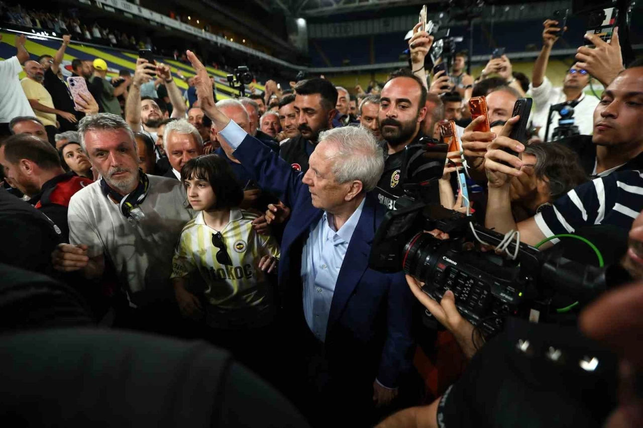 Aziz Yıldırım: "Gerekli olan takviyeler neyse 15 g&uuml;n i&ccedil;inde muhakkak yapacağız"
