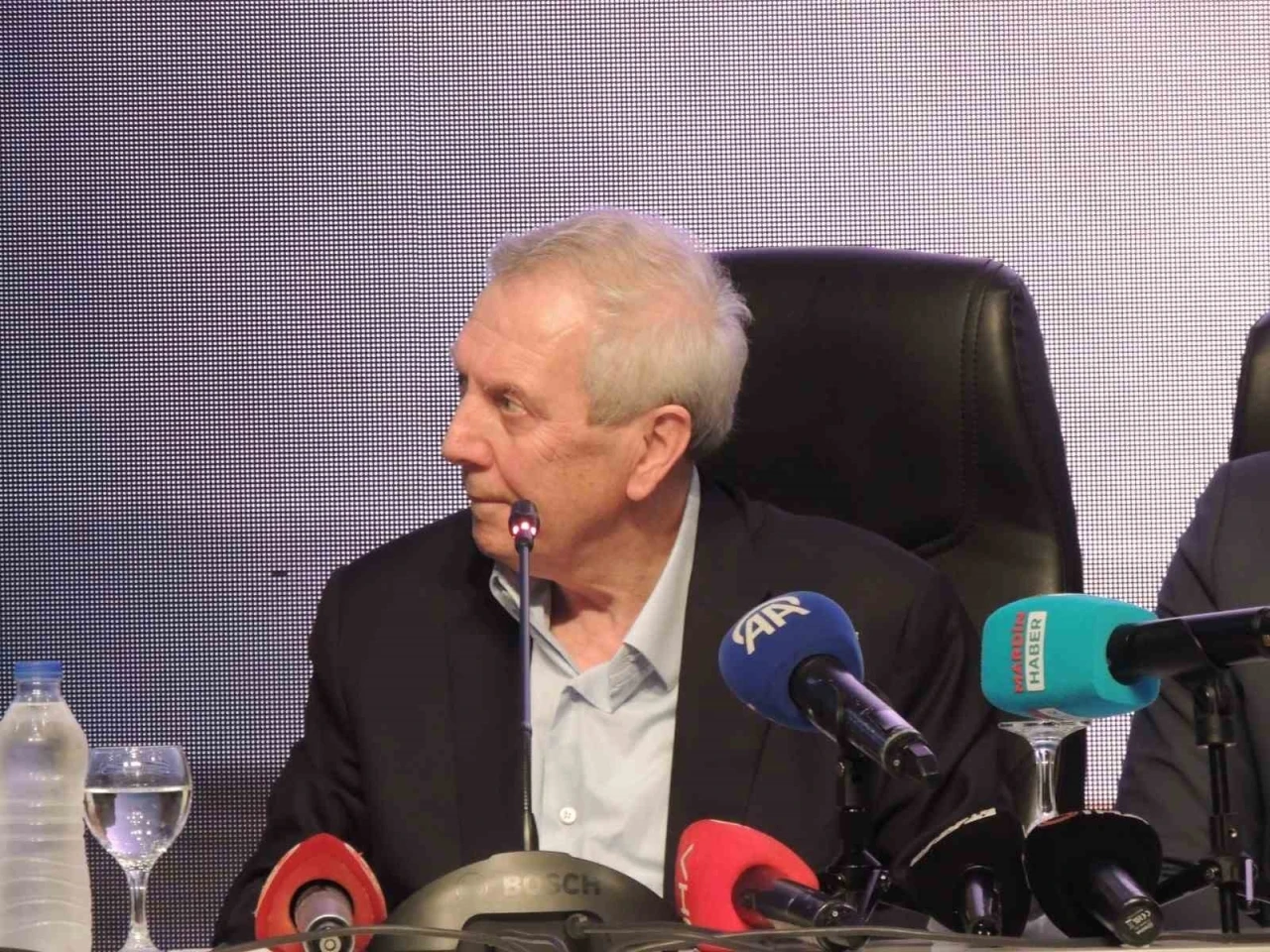 Aziz Yıldırım: "Taraftarımızla aramızdaki o sarsılmaz bağı yeniden inşa etmemiz lazım"
