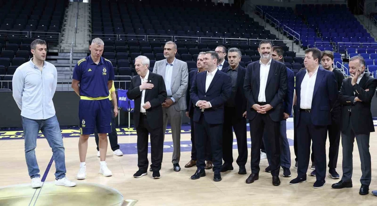 Aziz Yıldırım ve y&ouml;netim kurulundan, Fenerbah&ccedil;e Beko&rsquo;ya başarı dileği
