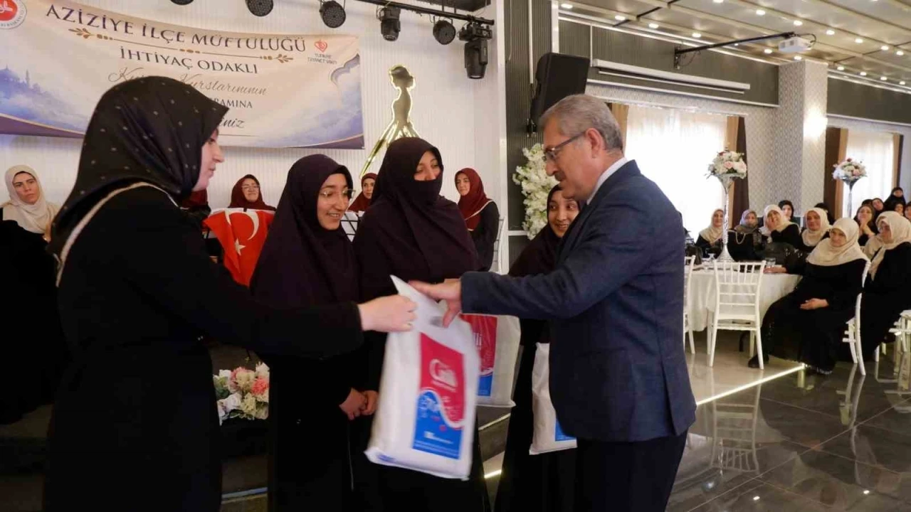 Aziziye’de İhtiyaç Odaklı Kur’an Kursları’nda yıl sonu heyec