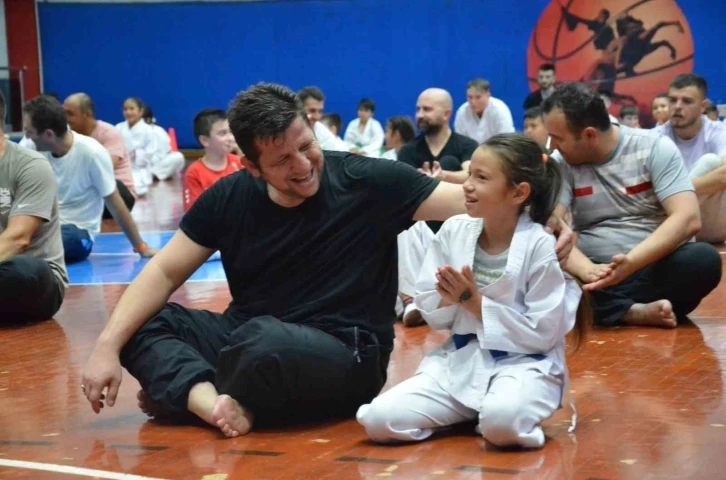 ’Babamla karate yapıyorum’ etkinliğinde unutulmaz bir gün yaşadılar

