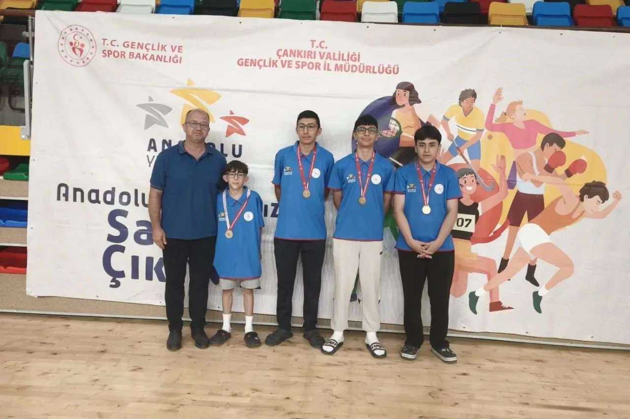 Badmintonda &ccedil;ifte zafer
