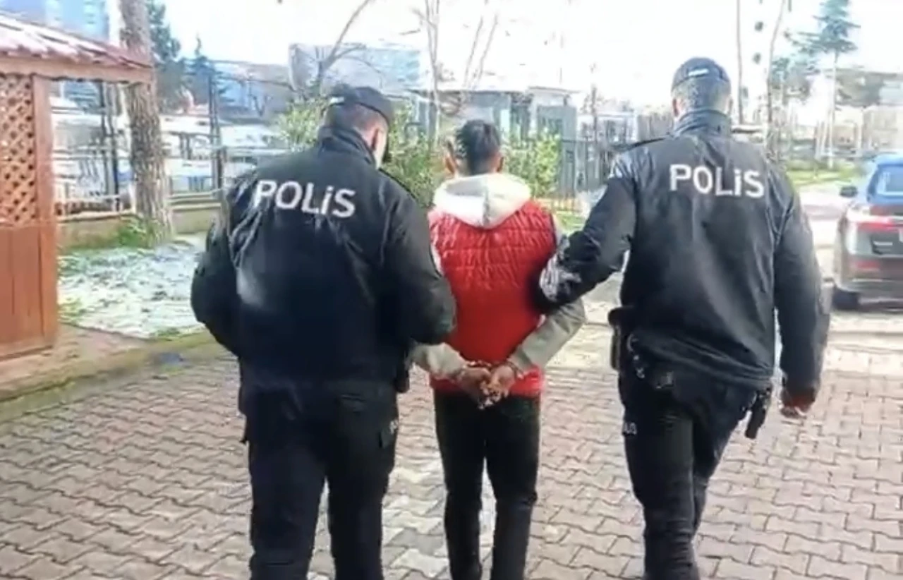 Bafra&rsquo;da 25 yıl hapisle aranan h&uuml;k&uuml;ml&uuml; yakalandı
