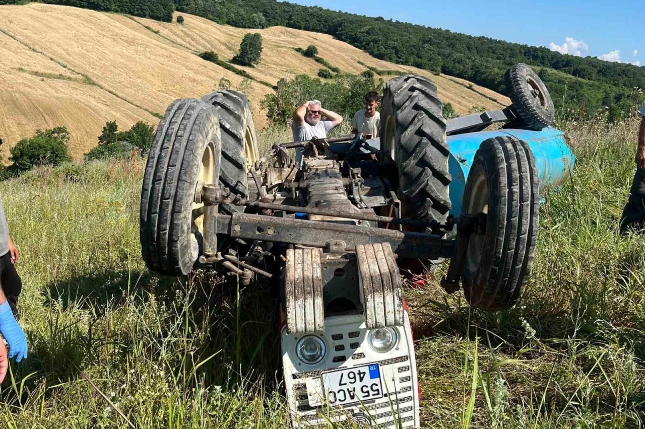 Bafra&rsquo;da trakt&ouml;r devrildi: 1 &ouml;l&uuml;
