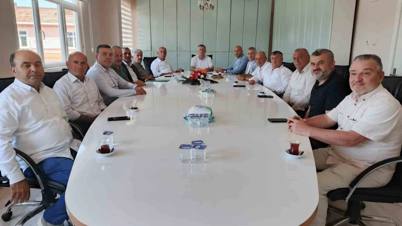 Bafra&rsquo;da ziraat odası başkanlarından buğday ve arpa fiyatı a&ccedil;ıklaması
