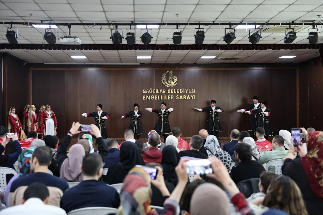 Bağcılar’da engelliler için asker eğlencesi düzenlendi
