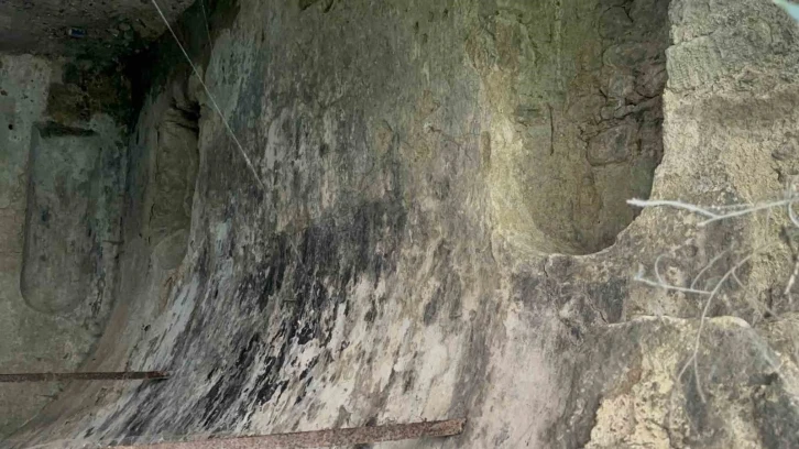 Bağcılar’da keşfedilen tarihi şapel dronla görüntülendi