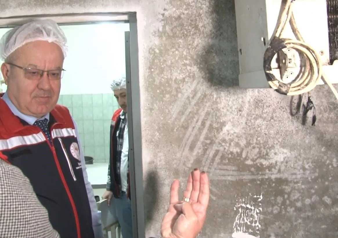 Bağcılar’da restoran ve marketlere denetim yapıldı
