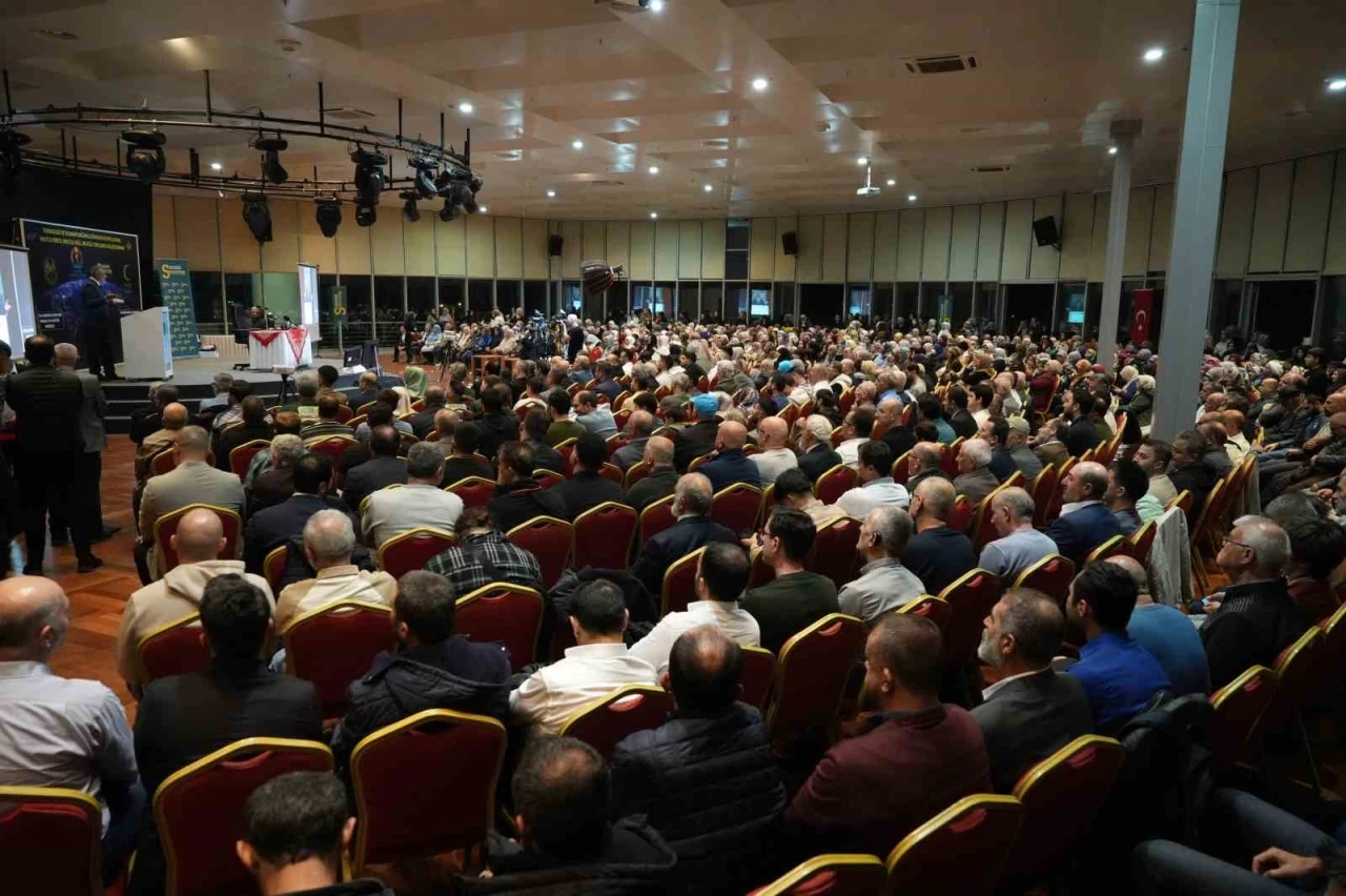 Bağımlılık tehlikesi ve mutlu ailenin sırları Bursalılara anlatıldı
