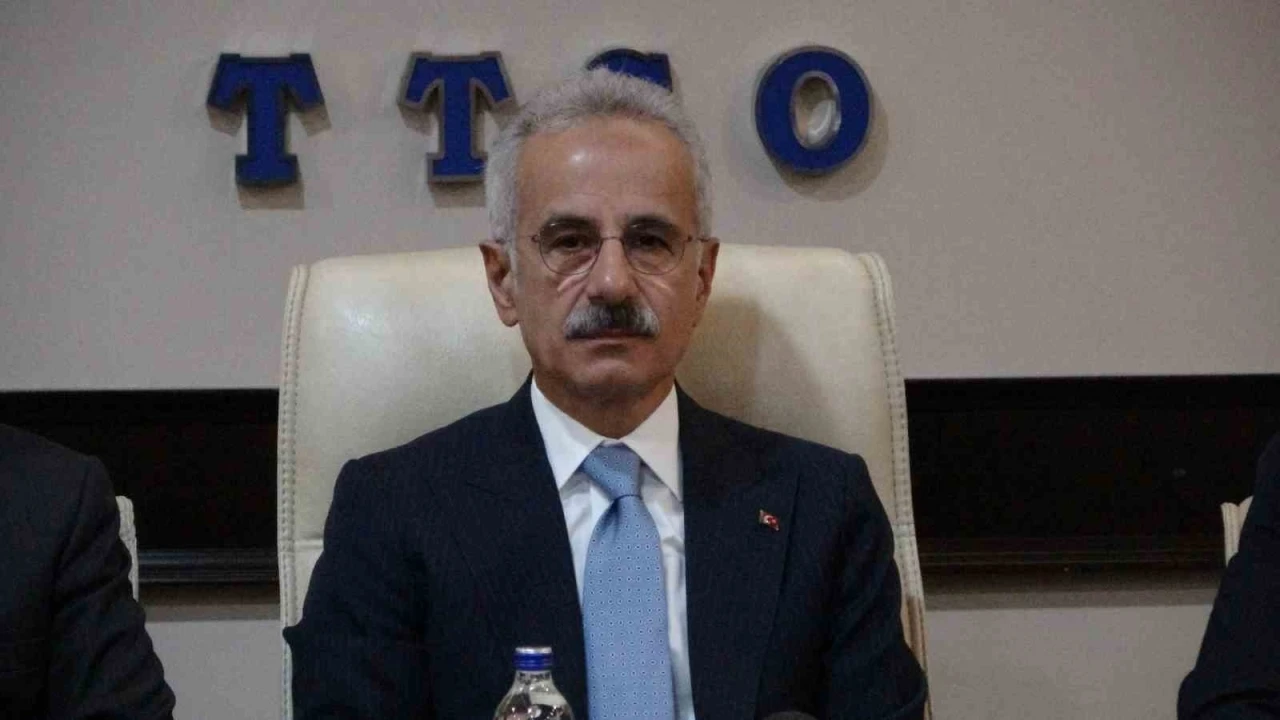 Bakan Abdulkadir Uraloğlu: &quot;Türkiye’de denize yapılan 3. havalimanını Trabzon için tasarladık&quot;
