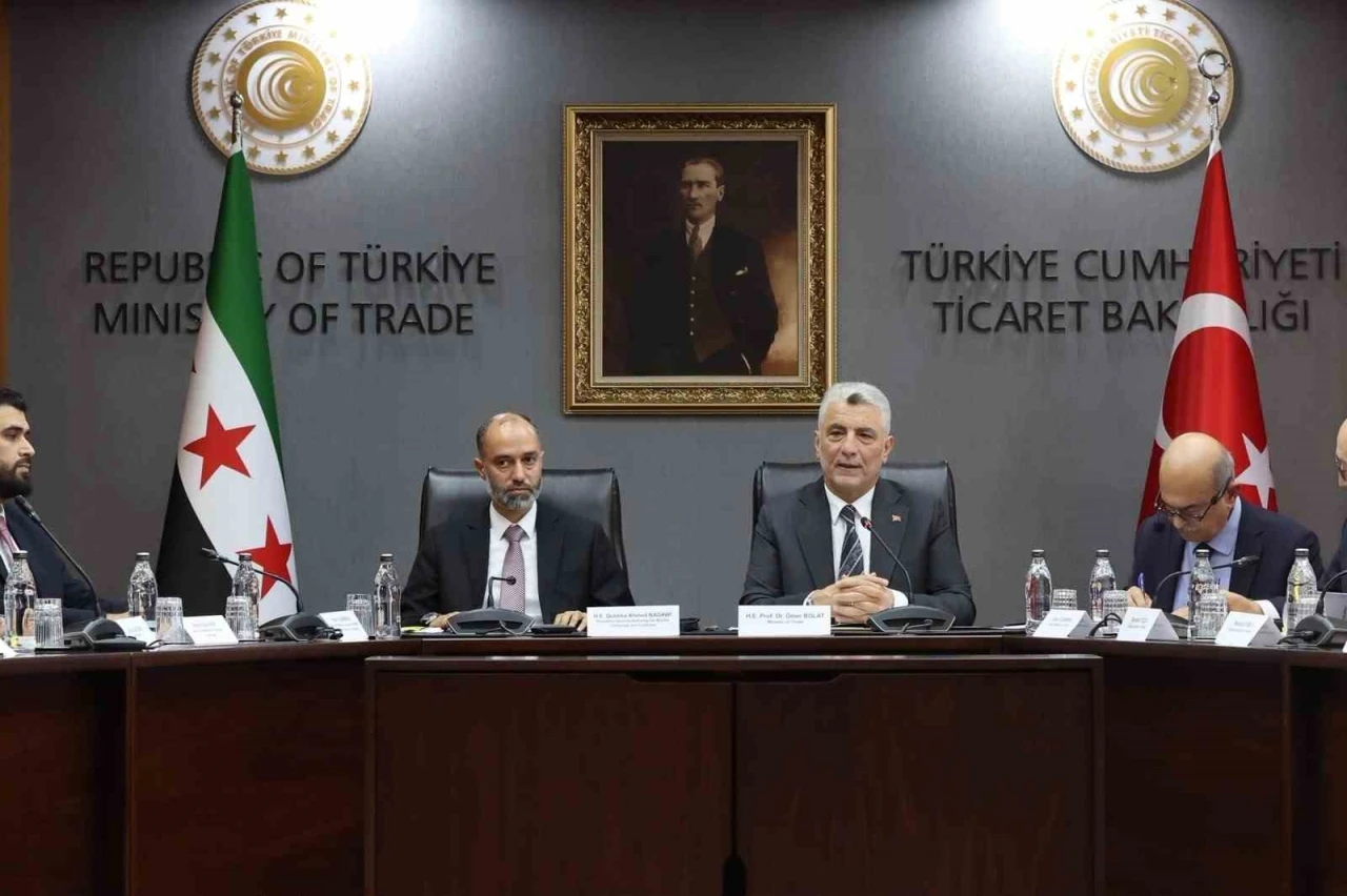 Bakan Bolat: "Nusaybin-Kamışlı G&uuml;mr&uuml;k Kapısı&rsquo;nın a&ccedil;ılması i&ccedil;in birlikte &ccedil;alışıyoruz"
