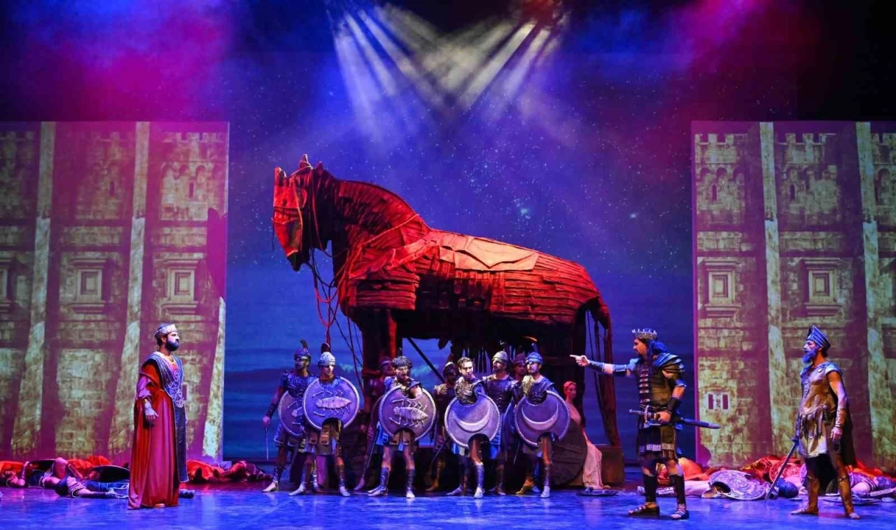 Bakan Ersoy: "Şimdi sıra Troya&rsquo;da"
