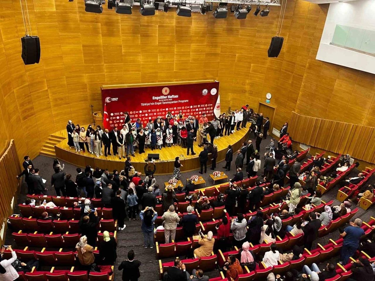 Bakan Göktaş: &quot;5 bin 777 olan engelli kamu çalışanı sayısını 73 bin 800’e çıkardık&quot;
