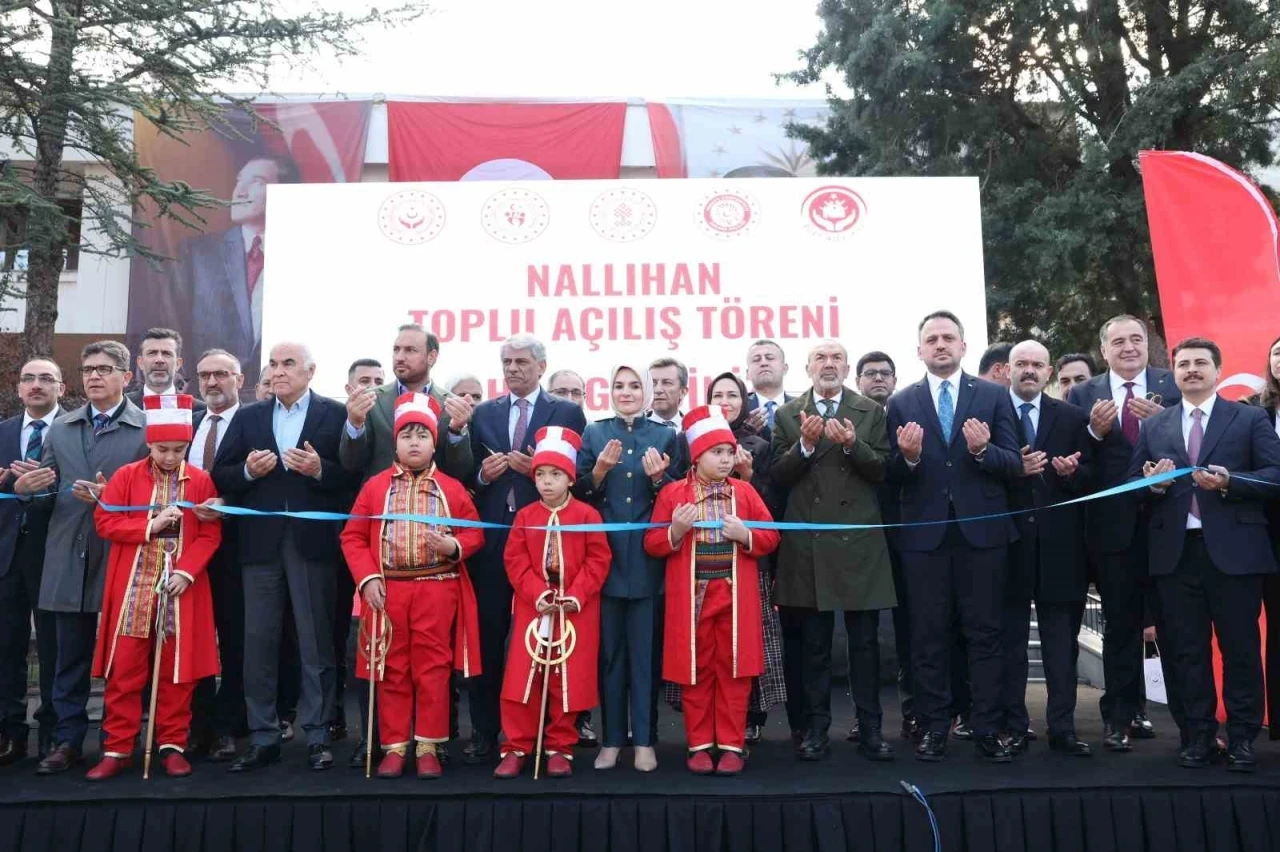 Bakan Göktaş: &quot;Bir ülkenin kalkınması güçlü aile yapısıyla mümkündür&quot;
