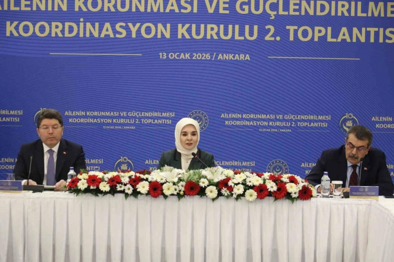 Bakan G&ouml;ktaş: "Bug&uuml;n itibarıyla 56 bin 400 gen&ccedil; &ccedil;iftimizin kredi &ouml;demesini ger&ccedil;ekleştirdik"
