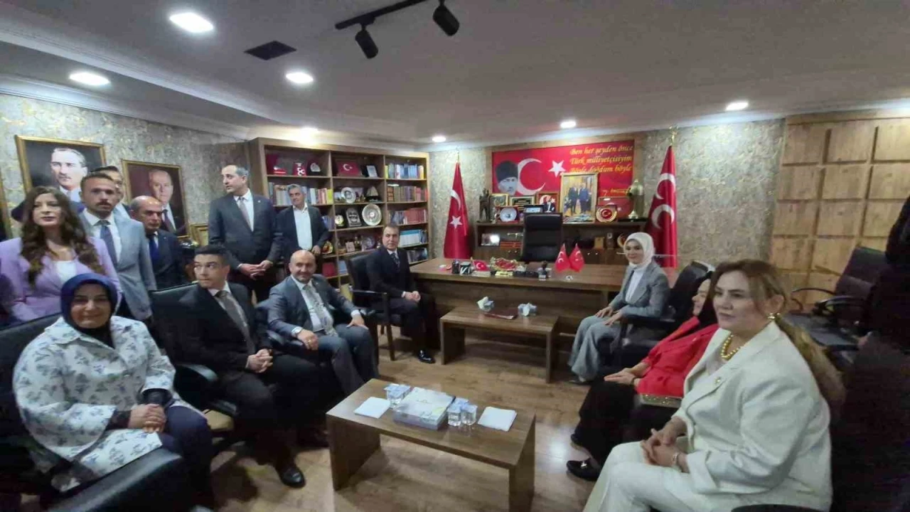 Bakan G&ouml;ktaş&rsquo;tan MHP Eskişehir İl Başkanlığı&rsquo;na ziyaret

