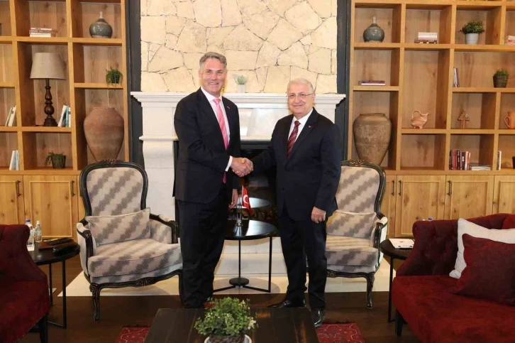 Bakan G&uuml;ler, Avustralya Başbakan Yardımcısı ve Savunma Bakanı Marles ile g&ouml;r&uuml;şt&uuml;
