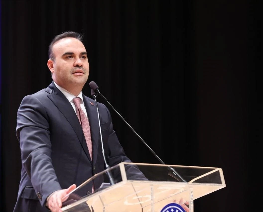 Bakan Kacır: "20 milyon lira &uuml;st limitli 36 ay vadeli krediler i&ccedil;in 20 puanlık finansman desteği sunuyoruz"
