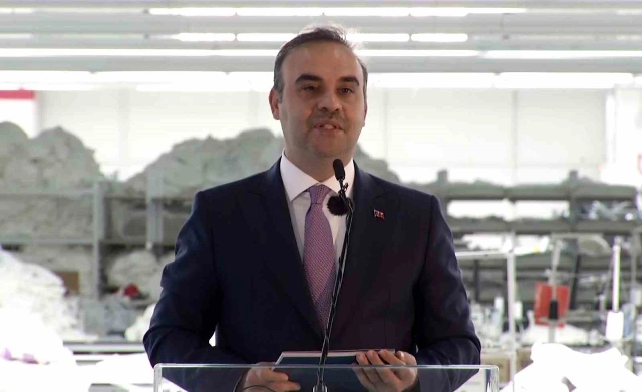Bakan Kacır: &quot;Milli gelirimizi son 23 yılda 236 milyar dolardan 1,3 trilyon dolara yükselttik&quot;
