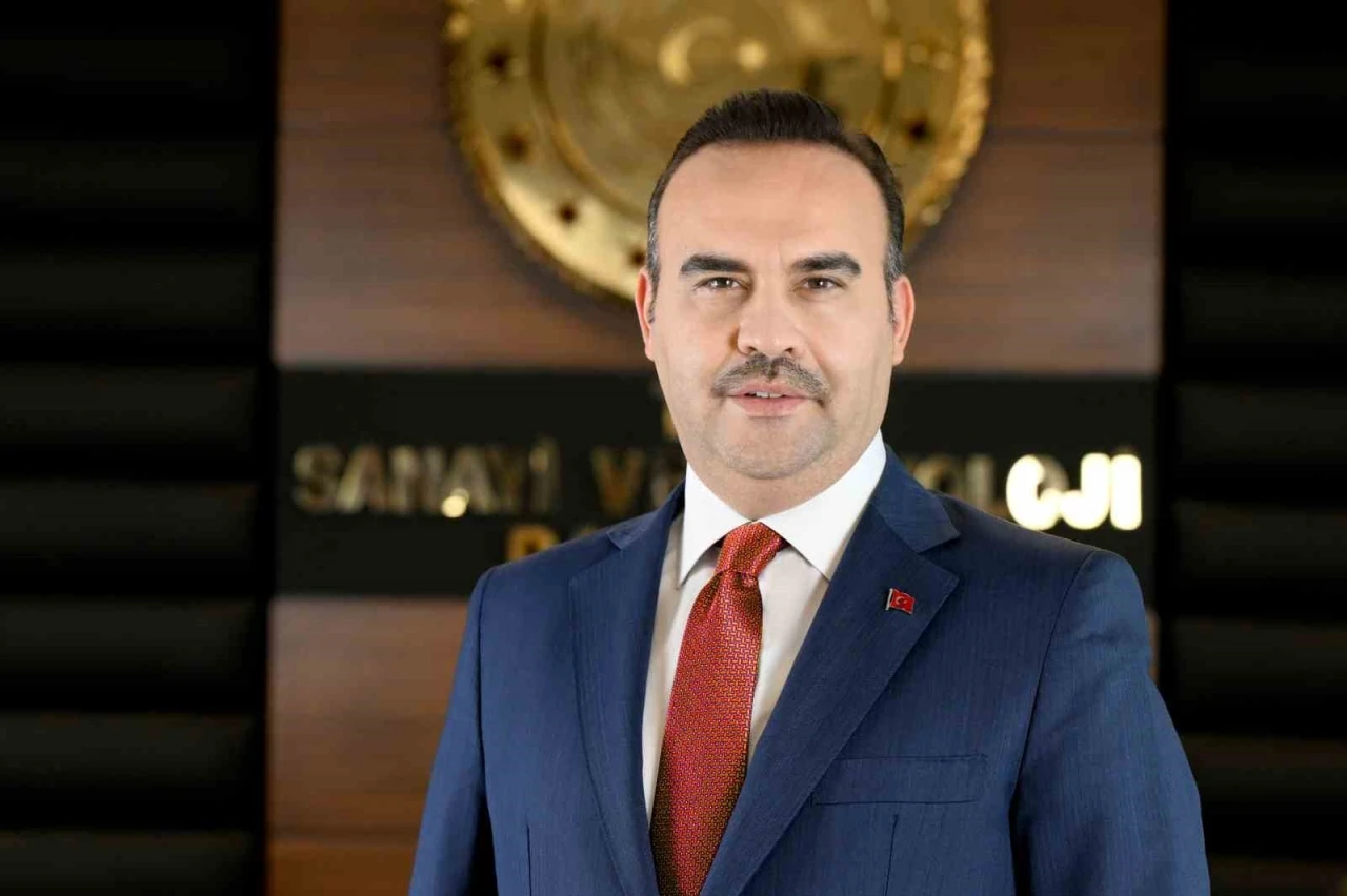 Bakan Kacır: &quot;Sanayicimizi tüm imkanlarımızla desteklemeye devam edeceğiz&quot;
