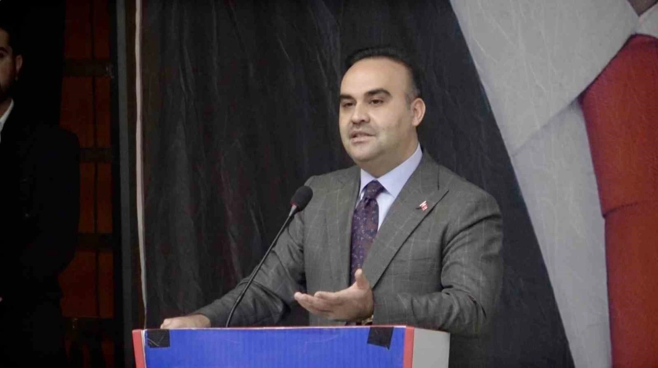 Bakan Kacır: &quot;Türkiye, teknolojiyle kalkınan bir ülke haline geliyor&quot;
