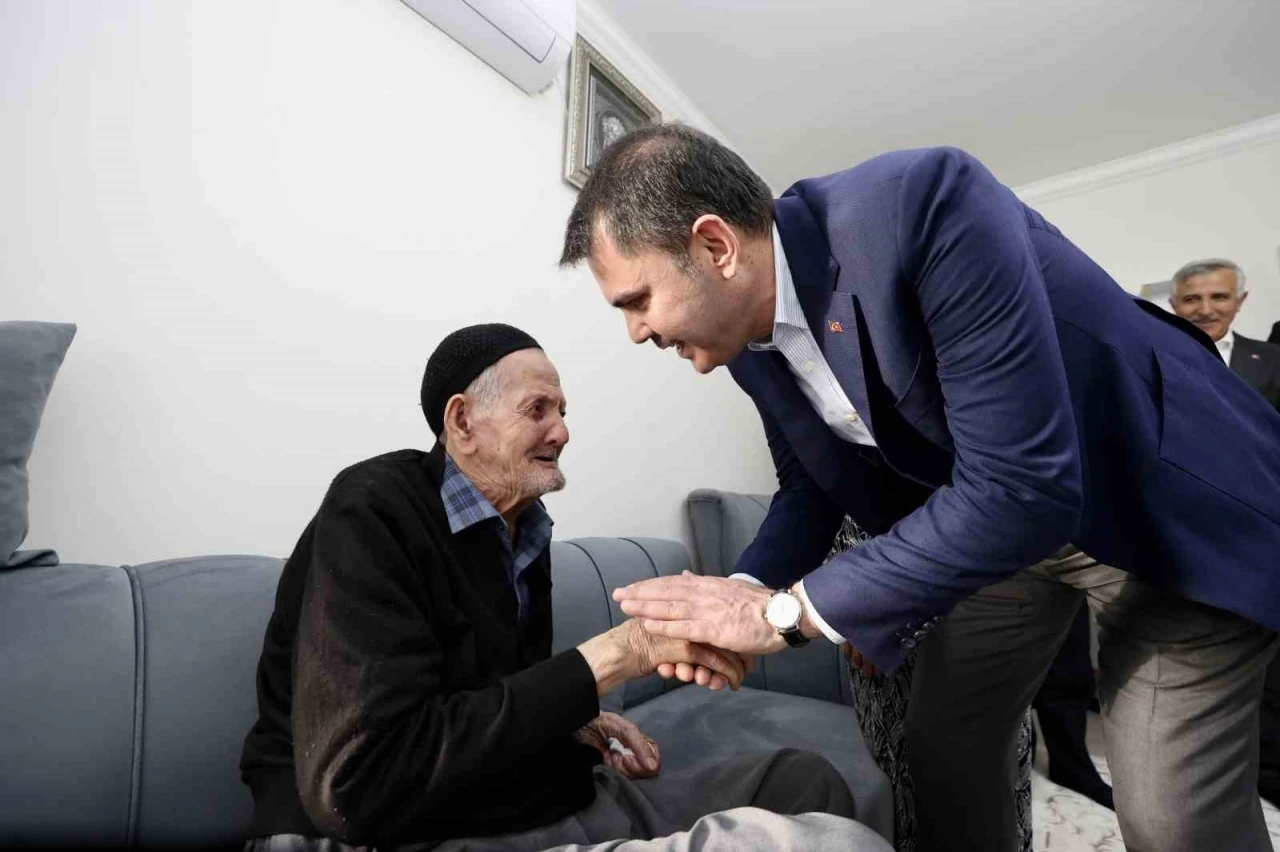 Bakan Kurum: &quot;Her ev huzura kavuşana kadar yanınızda olacağız&quot;
