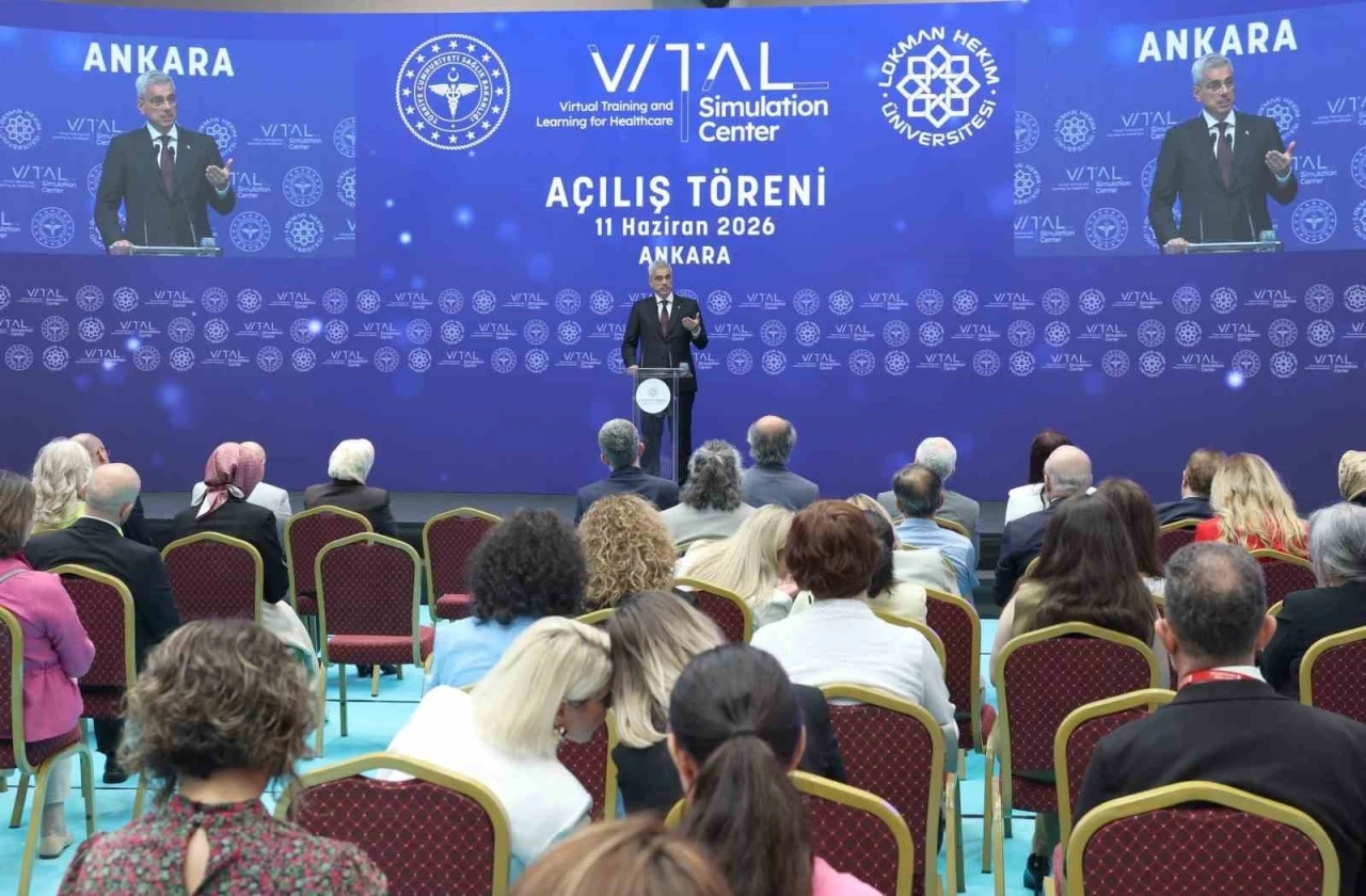 Bakan Memişoğlu: "Bilirseniz y&ouml;netirsiniz, bilirseniz ilerlersiniz, gelişirsiniz"
