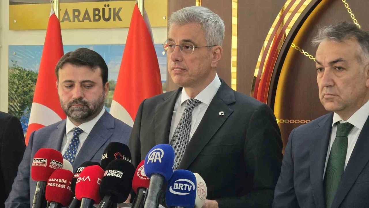 Bakan Memişoğlu: "T&uuml;rkiye sağlıkta d&uuml;nyanın &ouml;rnek g&ouml;sterdiği &uuml;lkelerden biri"

