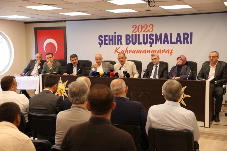 Bakan Özhaseki: &quot;Orta hasarlı binaların tamamı yıkılacak&quot;
